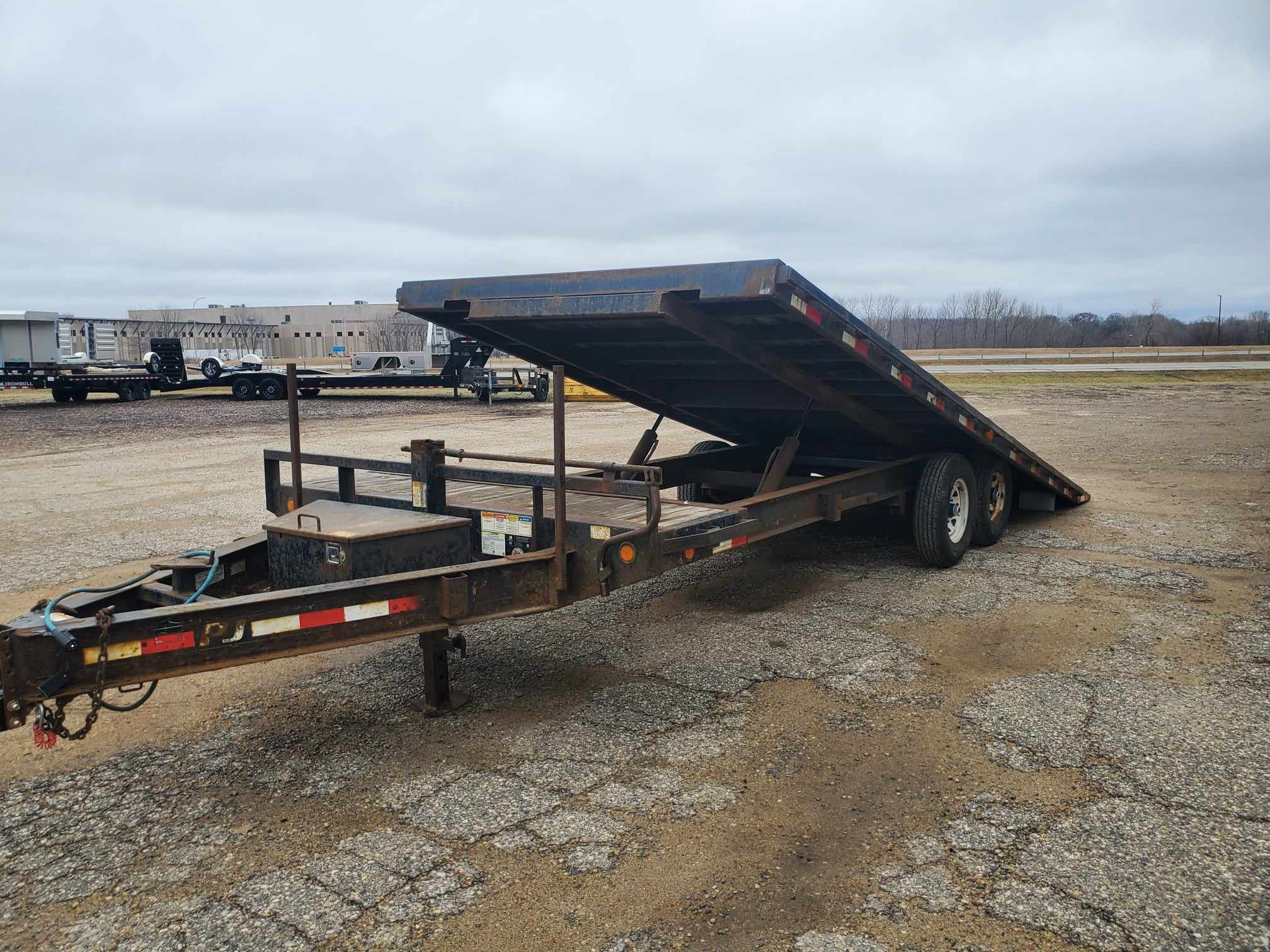 USED 102 X 24 PJ DECKOVER TILT | Toppers and Trailers Plus